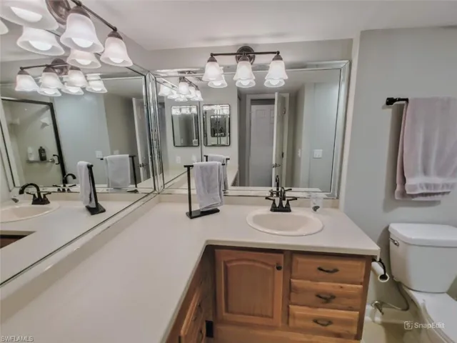 5830 Trailwinds Dr 814, Fort Myers, Florida 33907