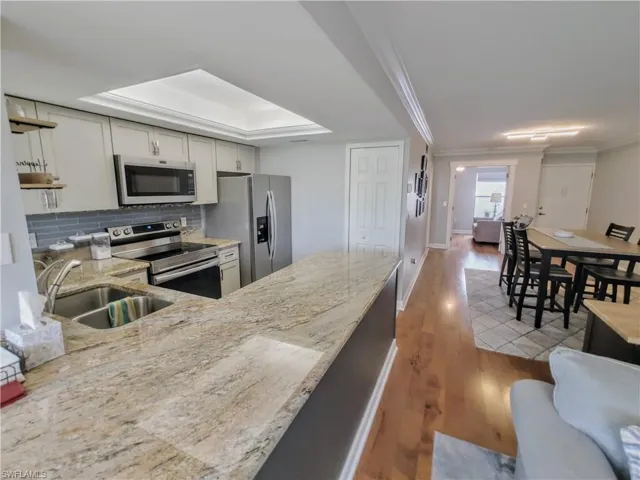 5830 Trailwinds Dr 814, Fort Myers, Florida 33907