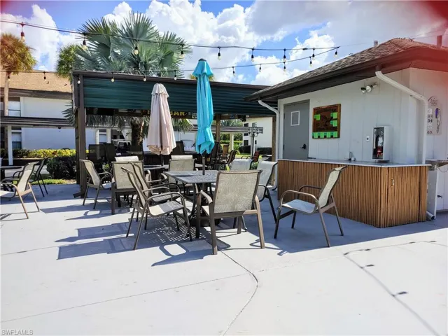 5830 Trailwinds Dr 814, Fort Myers, Florida 33907