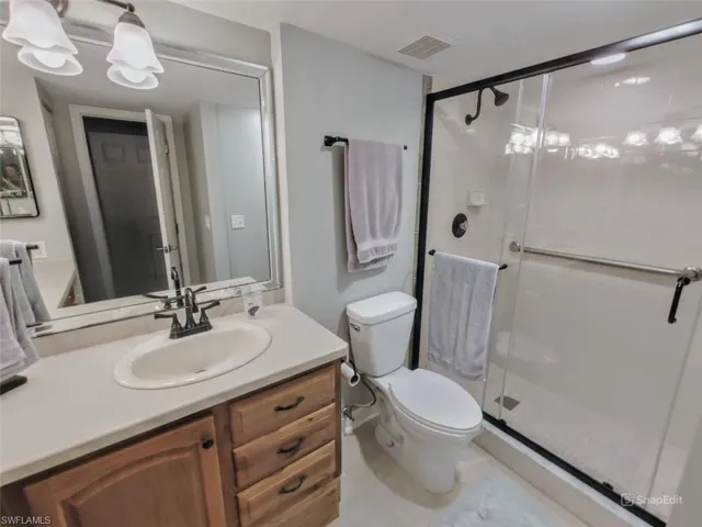 5830 Trailwinds Dr 814, Fort Myers, Florida 33907