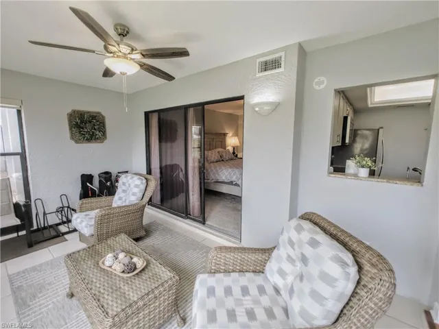 5830 Trailwinds Dr 814, Fort Myers, Florida 33907