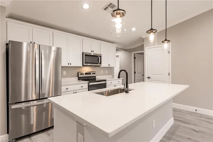 707 Ne 6th Ter # 28, Cape Coral Fl 33909