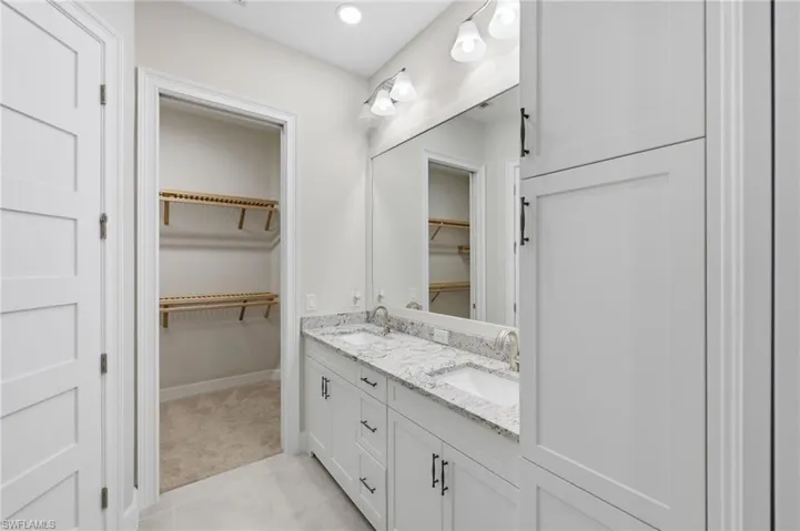 8964 Calypso Ct, Naples, Florida 34112
