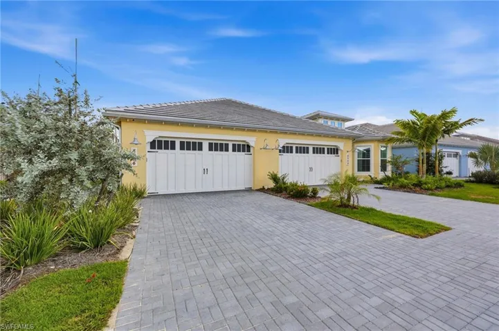 8964 Calypso Ct, Naples, Florida 34112