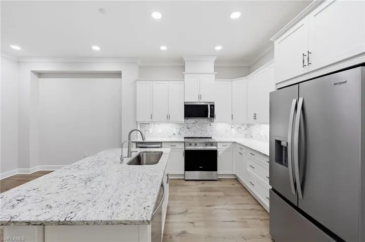 8964 Calypso Ct, Naples, Florida 34112