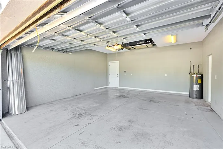 2830 12th Ave Se, Naples, Florida 34117