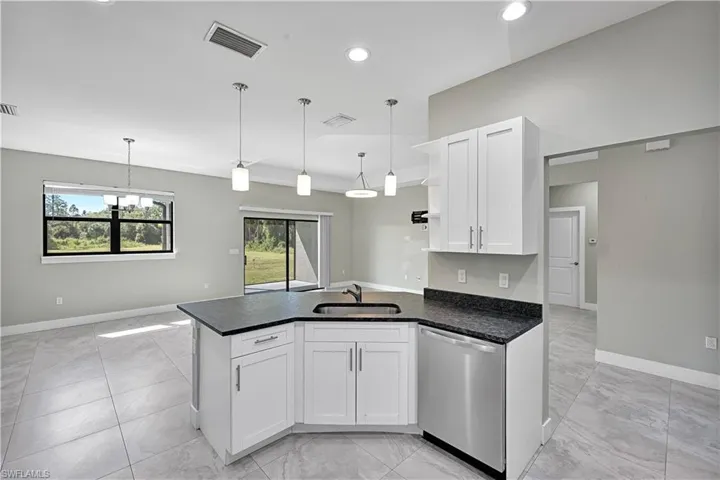 2830 12th Ave Se, Naples, Florida 34117