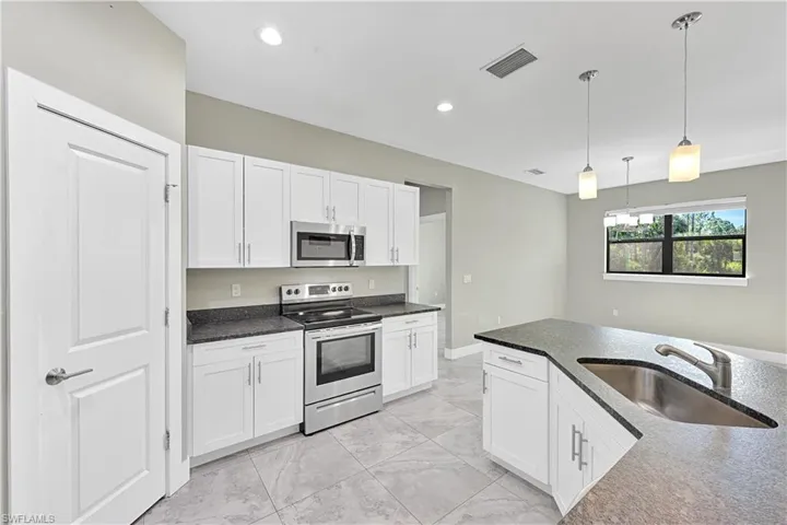 2830 12th Ave Se, Naples, Florida 34117