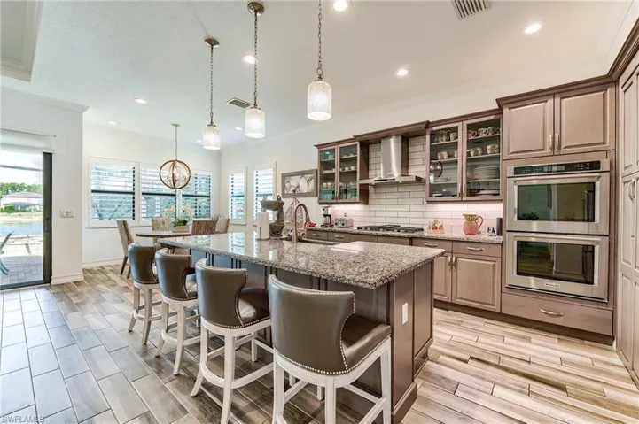 9327  Woodhurst  DR, Naples, FL 34120