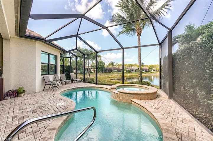 9327  Woodhurst  DR, Naples, FL 34120