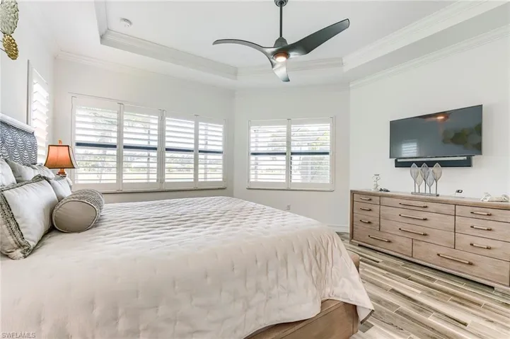 9327  Woodhurst  DR, Naples, FL 34120