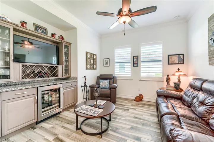 9327 Woodhurst Dr, Naples, Florida 34120