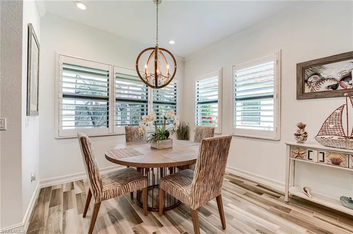 9327 Woodhurst Dr, Naples, Florida 34120