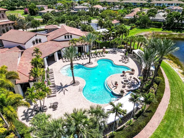 9327  Woodhurst  DR, Naples, FL 34120