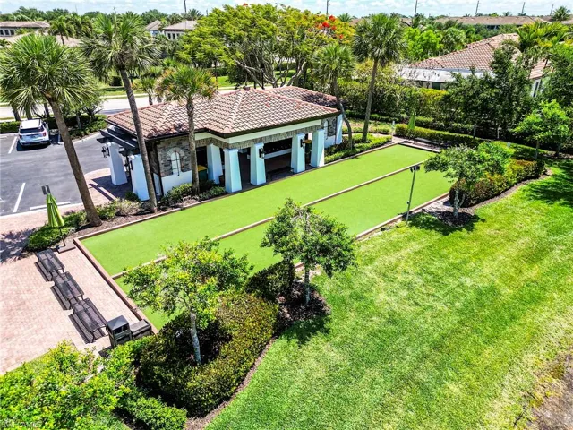 9327  Woodhurst  DR, Naples, FL 34120