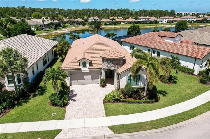 9327  Woodhurst  DR, Naples, FL 34120