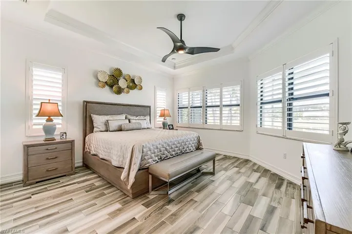 9327  Woodhurst  DR, Naples, FL 34120