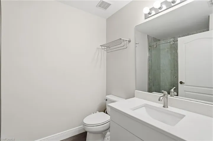 Guest bathroom.