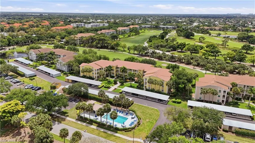 You will love living in this fist floor unit in the bundled golf community of Highland Woods!