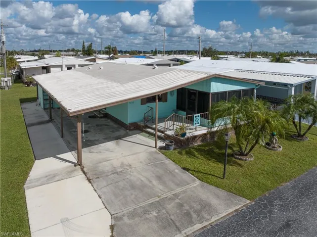 9232  Caloosa  DR, North Fort Myers, FL 33903