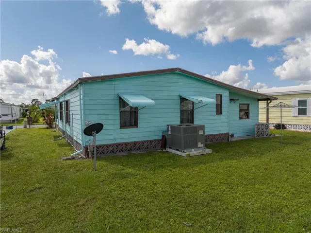 9232  Caloosa  DR, North Fort Myers, FL 33903