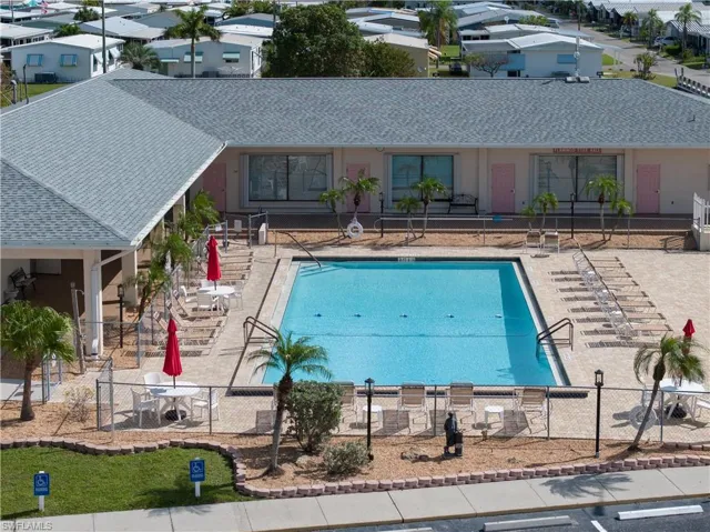 9232  Caloosa  DR, North Fort Myers, FL 33903