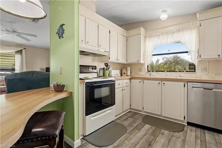 9232  Caloosa  DR, North Fort Myers, FL 33903