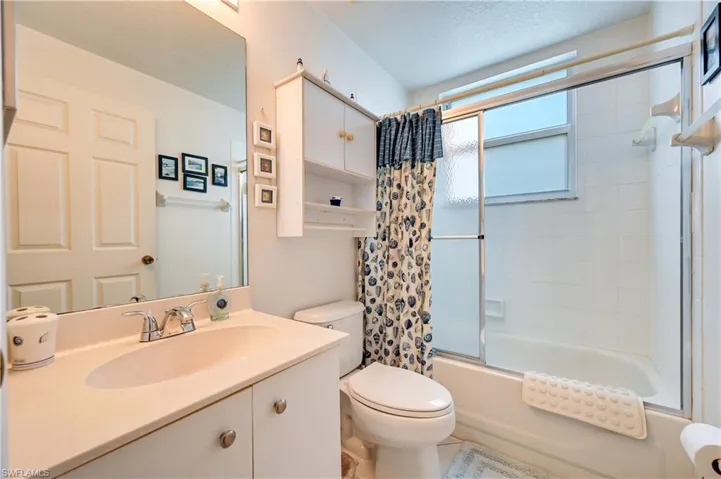 2555  Aspen Creek  LN, Naples, FL 34119