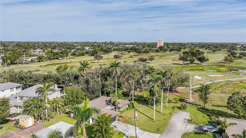 1575  Olmeda  WAY, Fort Myers, FL 33901