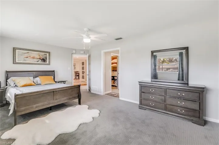 1575  Olmeda  WAY, Fort Myers, FL 33901