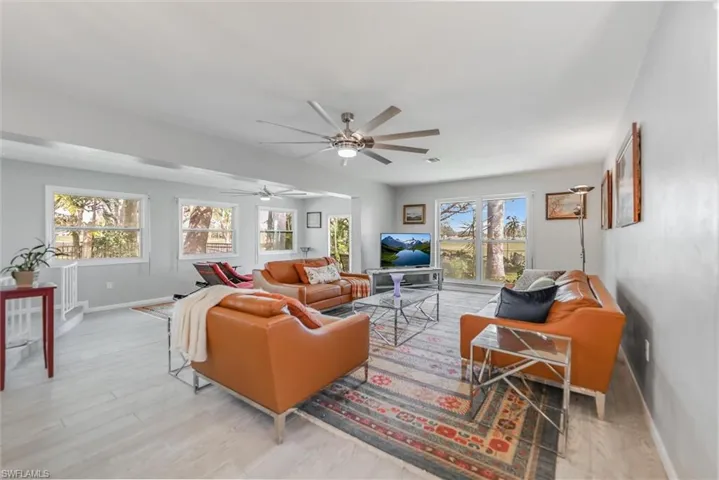 1575  Olmeda  WAY, Fort Myers, FL 33901