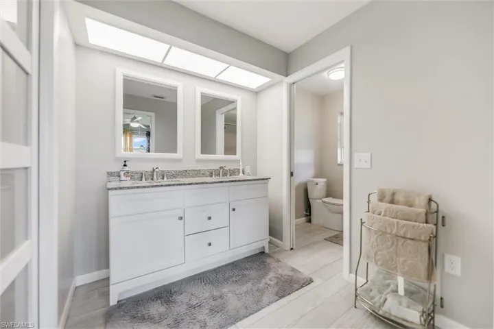 1575  Olmeda  WAY, Fort Myers, FL 33901