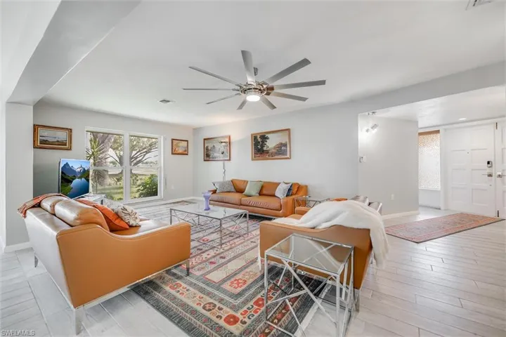 1575  Olmeda  WAY, Fort Myers, FL 33901