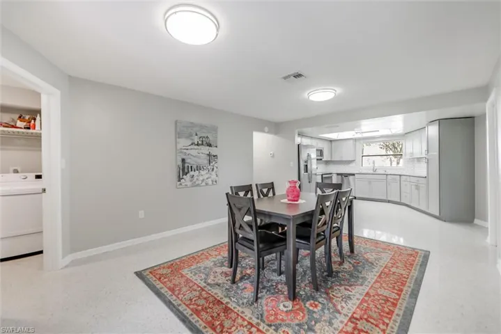 1575  Olmeda  WAY, Fort Myers, FL 33901