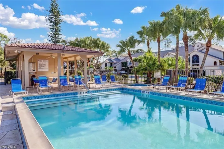 219 Fox Glen Dr 1107, Naples, Florida 34104