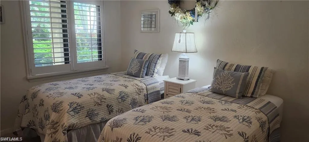 219 Fox Glen Dr 1107, Naples, Florida 34104