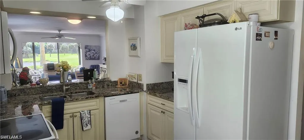 219 Fox Glen Dr 1107, Naples, Florida 34104