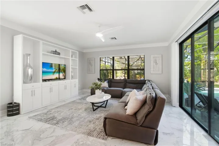 4654 Kensington Cir, Naples, Florida 34119