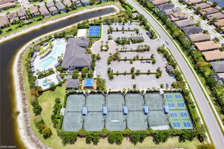 4654 Kensington Cir, Naples, Florida 34119