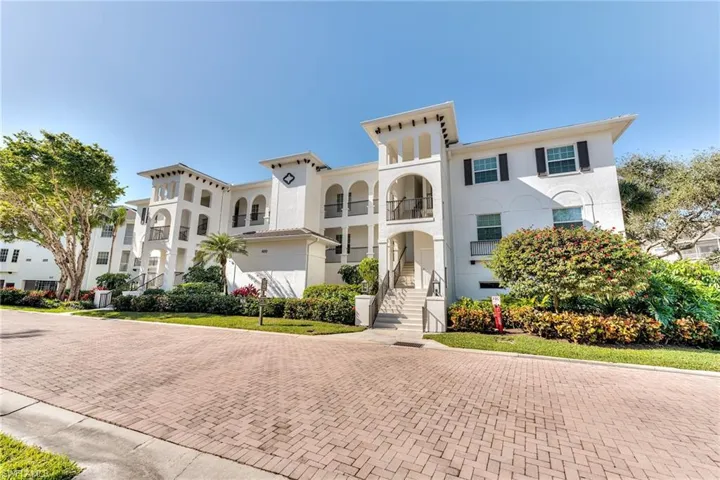 820 Bentwater Cir # 103, Naples Fl 34108