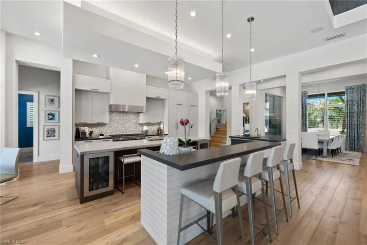 Two Dishwashers, ice maker, 2 beverage drawers