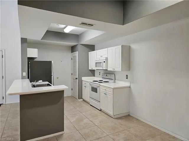 9055  Colby  DR, Fort Myers, FL 33919