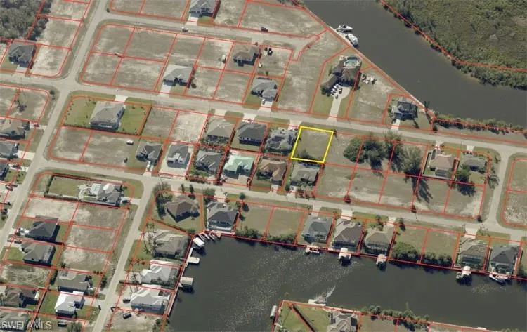 Map / location featuring property parcel outlined
