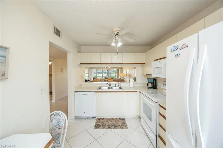 5950  Amherst  DR, Naples, FL 34112