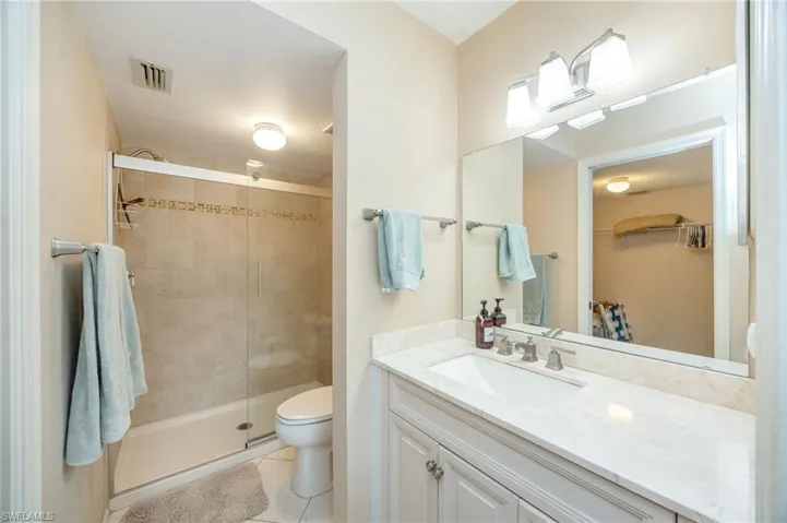 5950  Amherst  DR, Naples, FL 34112