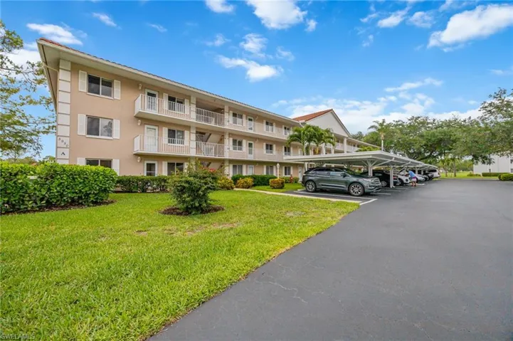 5950  Amherst  DR, Naples, FL 34112