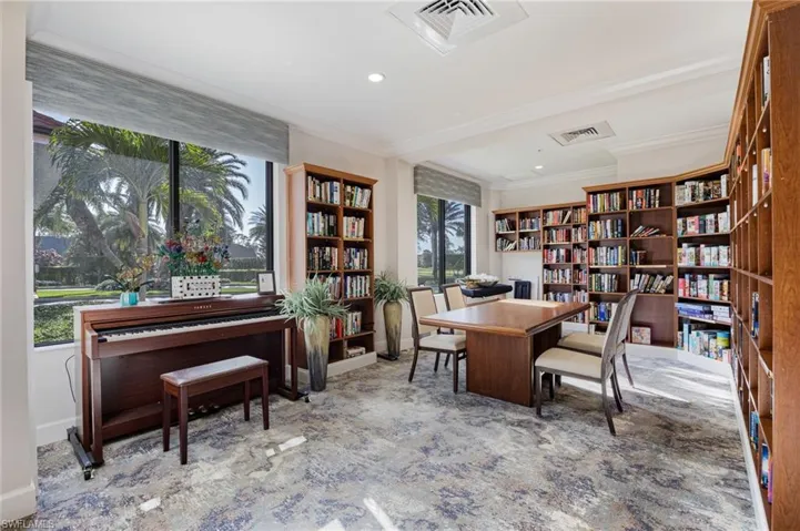 5950  Amherst  DR, Naples, FL 34112