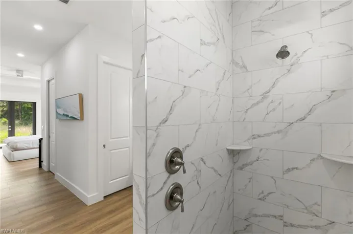 223 1st St Sw, Naples, Florida 34117