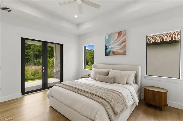 223 1st St Sw, Naples, Florida 34117