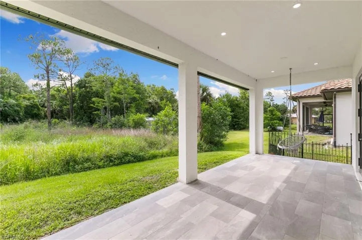 223 1st St Sw, Naples, Florida 34117